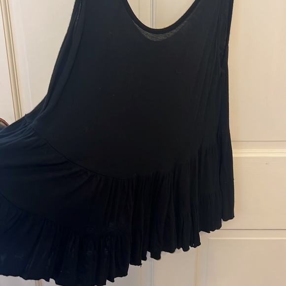 Flowy tank - Picture 2 of 3